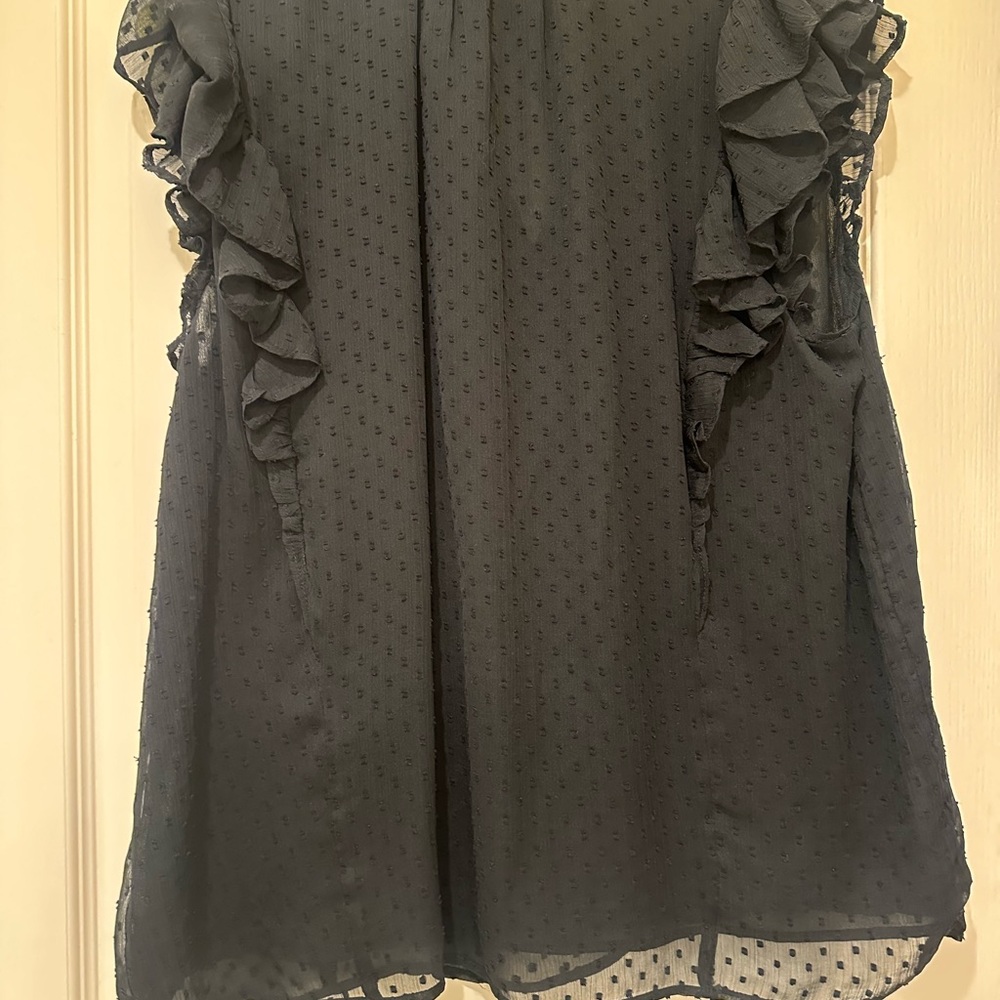 Loft, Size Large, Black Clip Ruffle Shell Blouse - Picture 2 of 3
